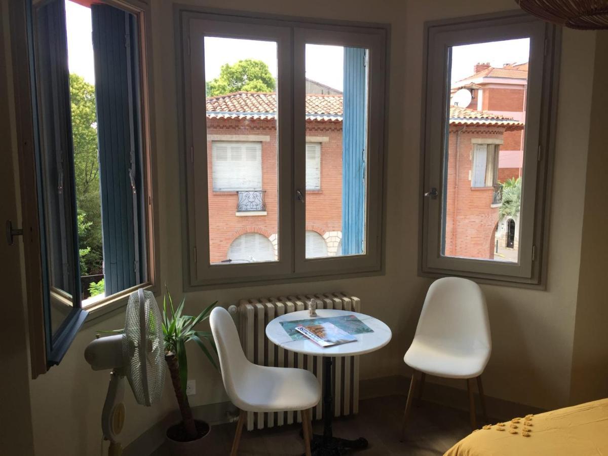 Chambre Spacieuse Dans Maison Art Deco Au Centre De Toulouse Luaran gambar